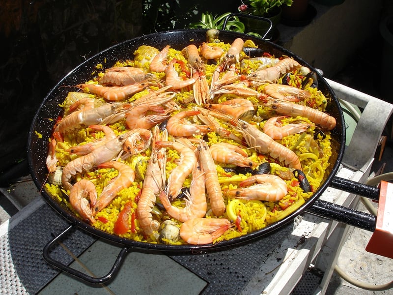 Paella with a Tandoori Twist